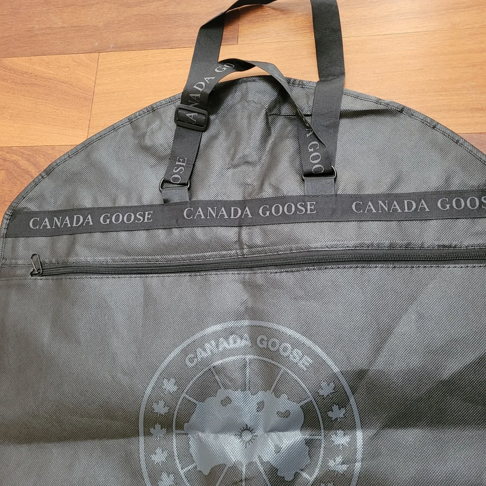 Canada Goose Black Garment Bag Arctic Program Breathable Fabric 54 x 24 in